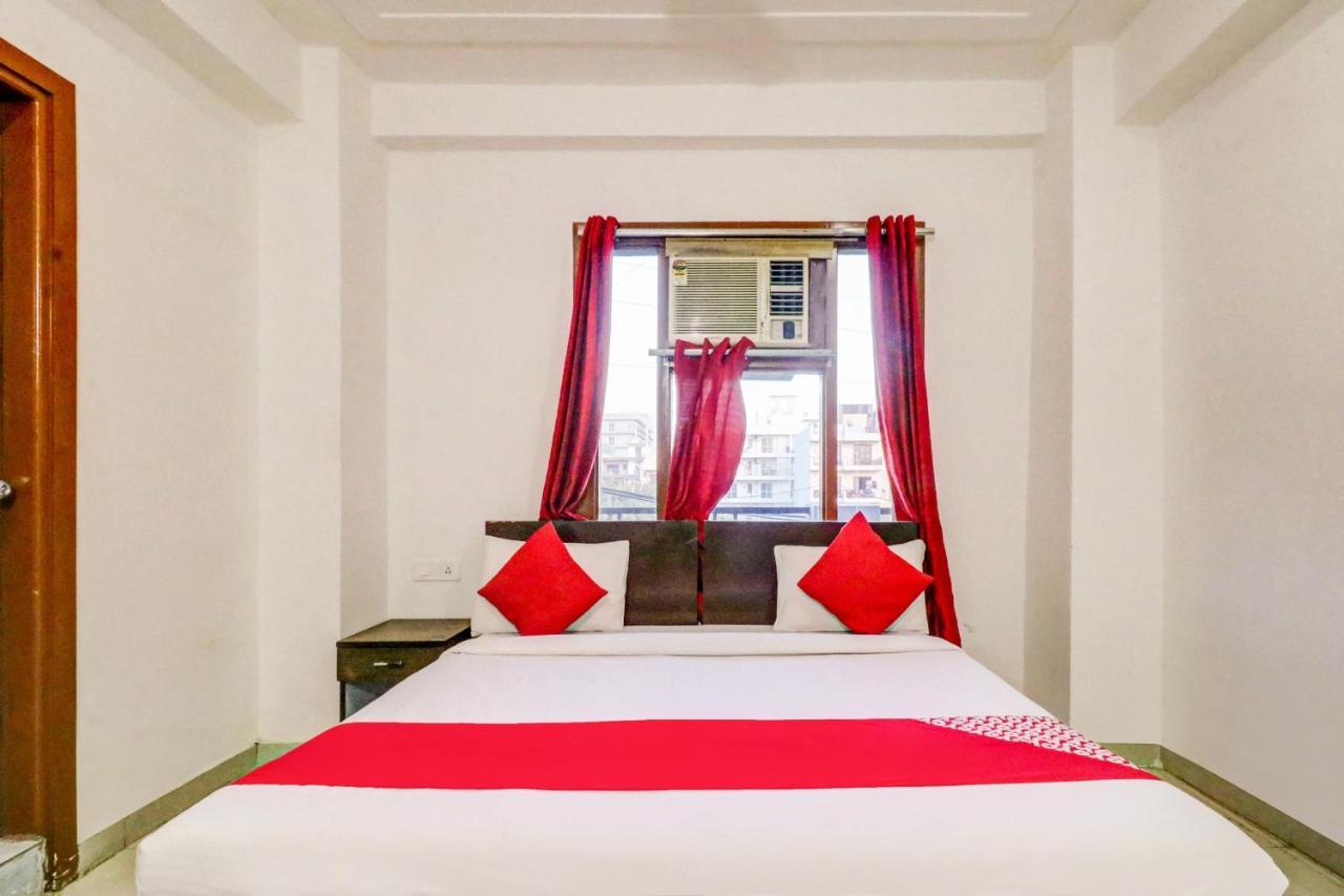 Oyo 71597 The Shivaay Residency Hotel Gurgaon Exterior foto