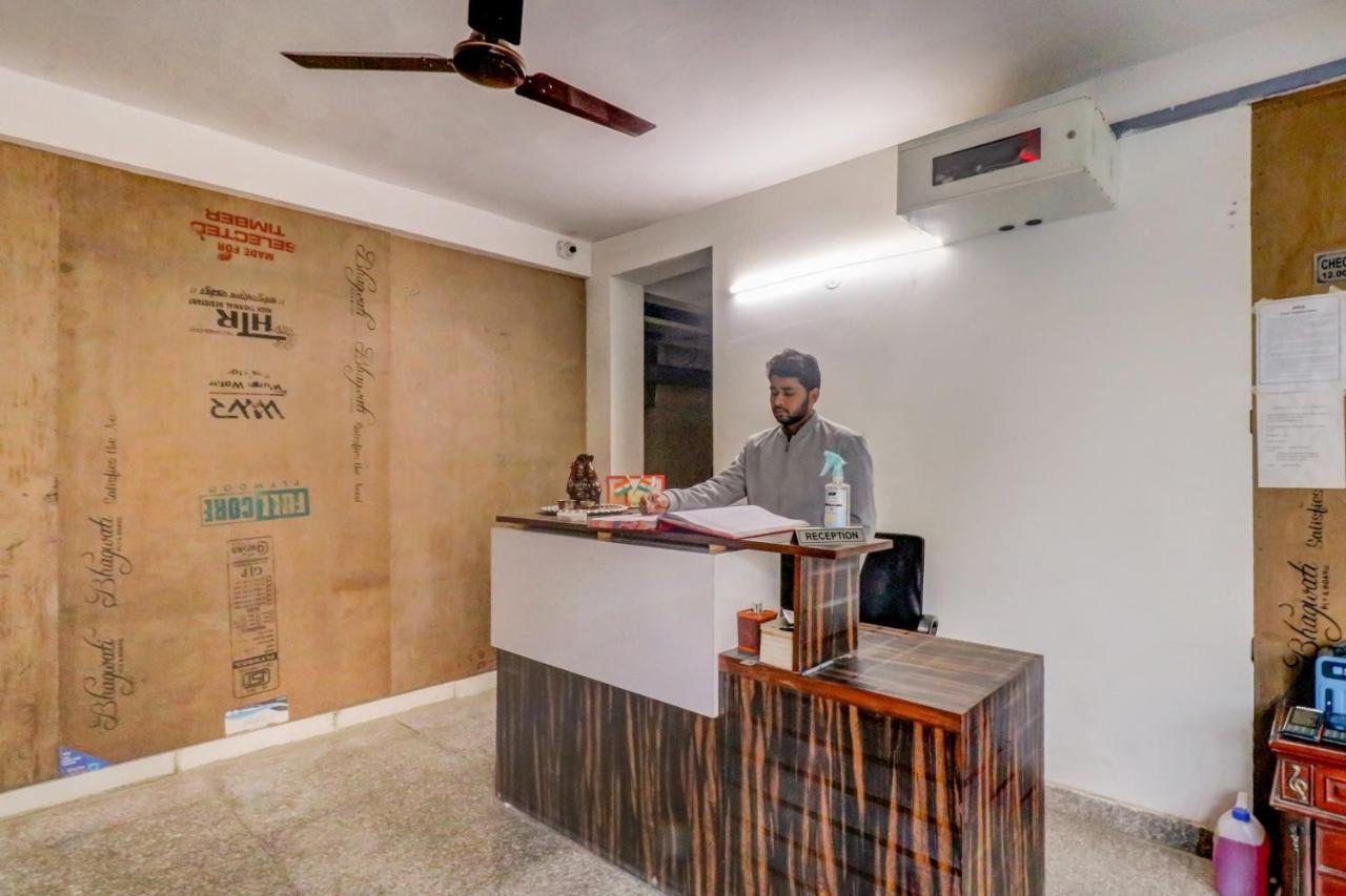 Oyo 71597 The Shivaay Residency Hotel Gurgaon Exterior foto