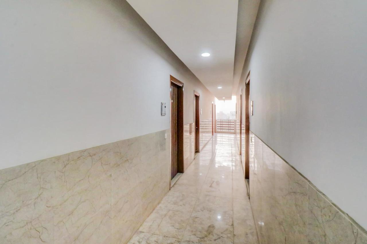 Oyo 71597 The Shivaay Residency Hotel Gurgaon Exterior foto